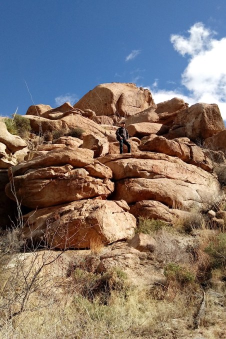 Hiking Indian Bread Rocks, Bowie AZ